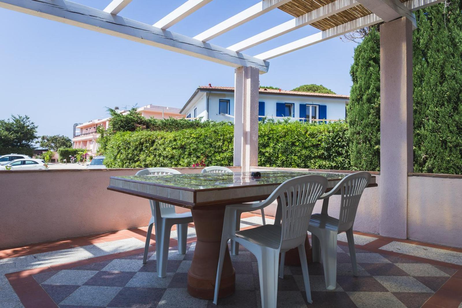 Hotel Delfino Procchio  Exterior photo