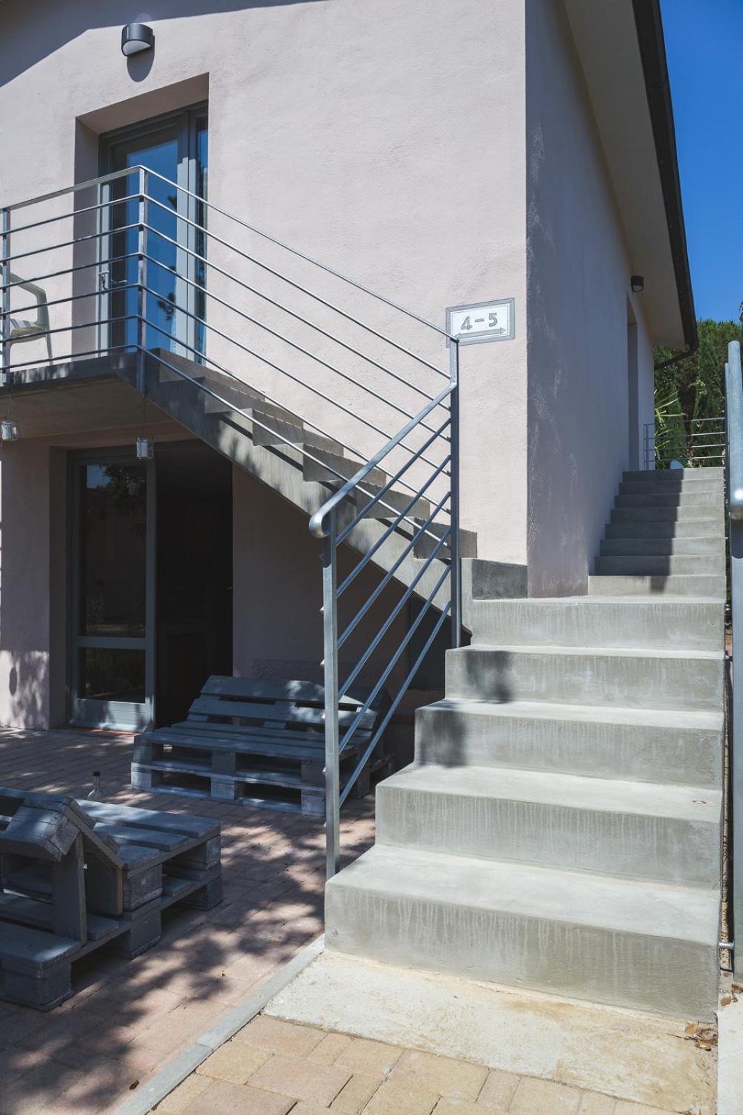 Hotel Delfino Procchio  Exterior photo